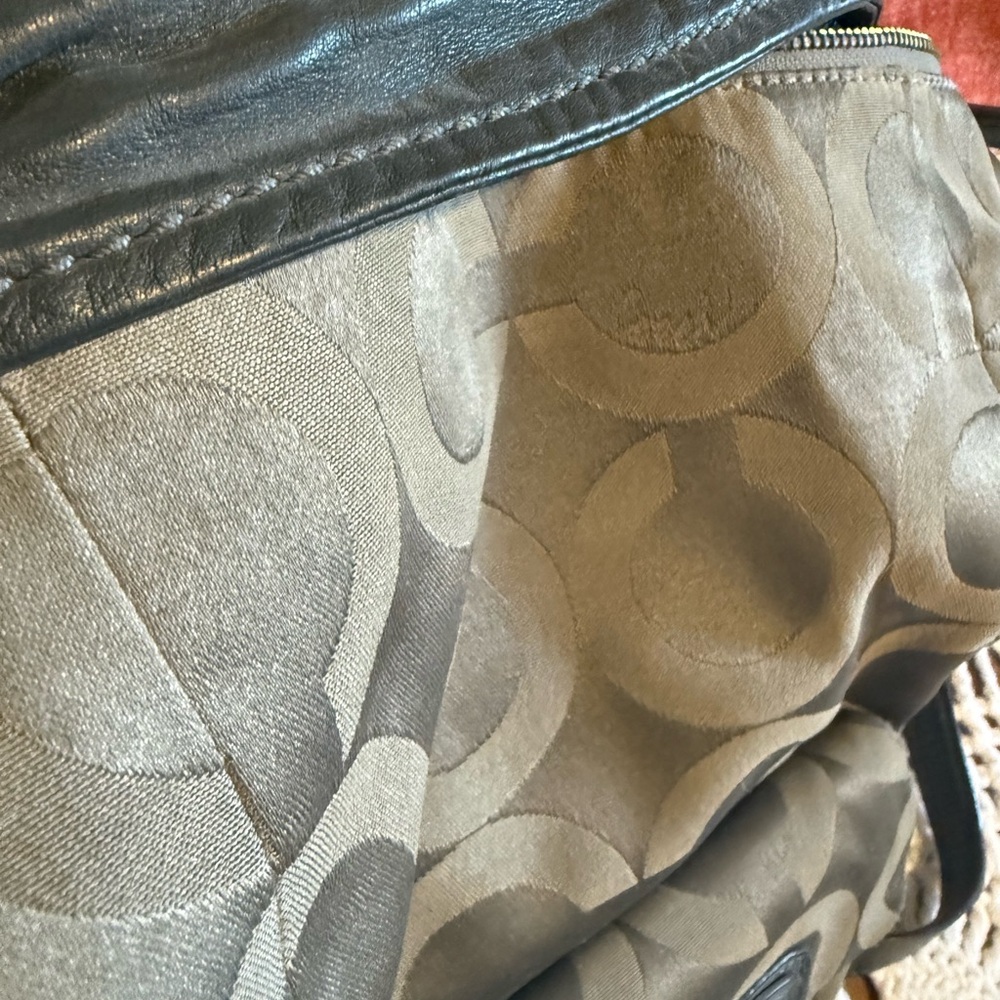 Coach Black and Gray Patterned Shoulder Bag. Vintage! - Picture 10 of 11